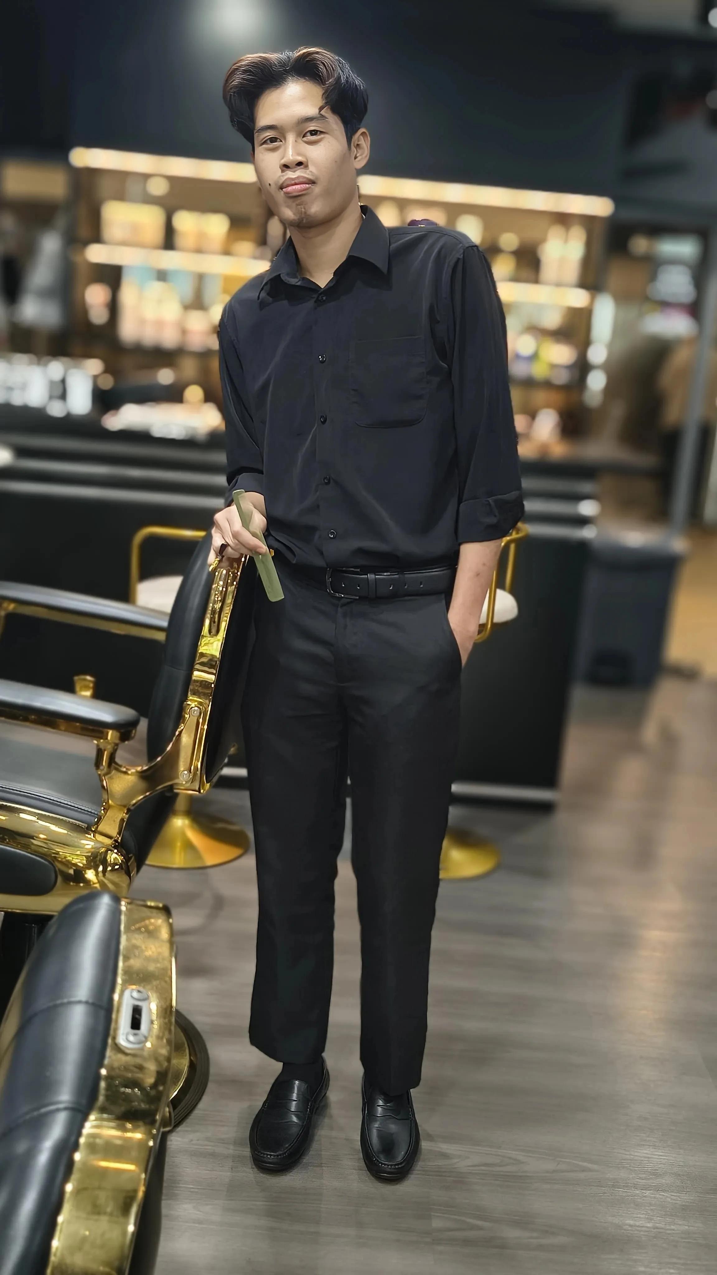 Afiq — Rising Stylist at Platinum Cutz Singapore